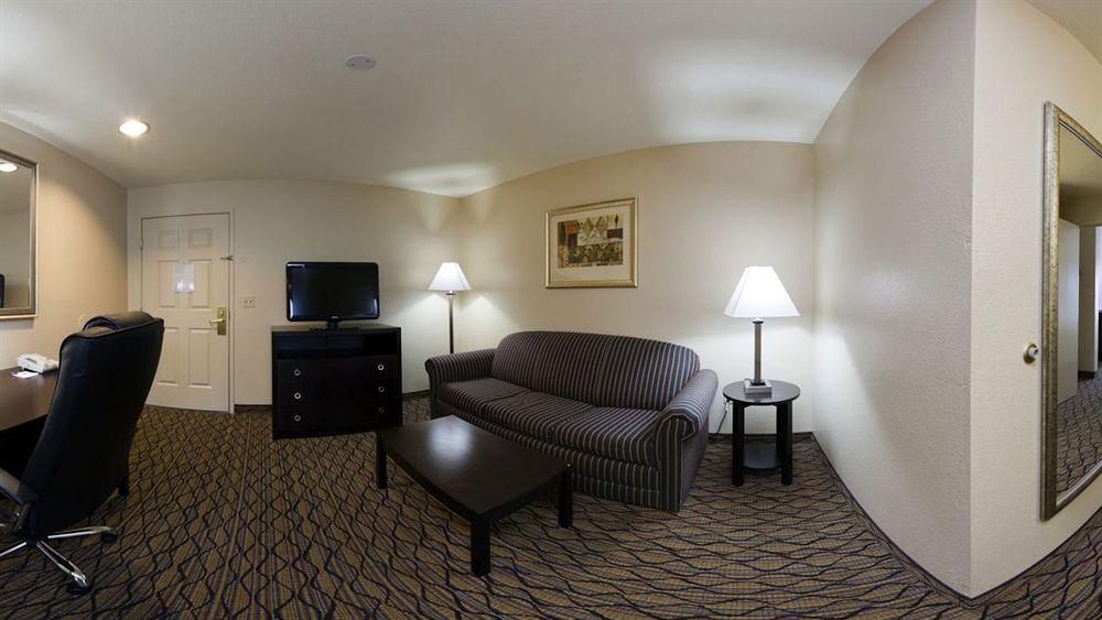 Holiday Inn Express & Suites Columbus East - Reynoldsburg By Ihg Exterior foto