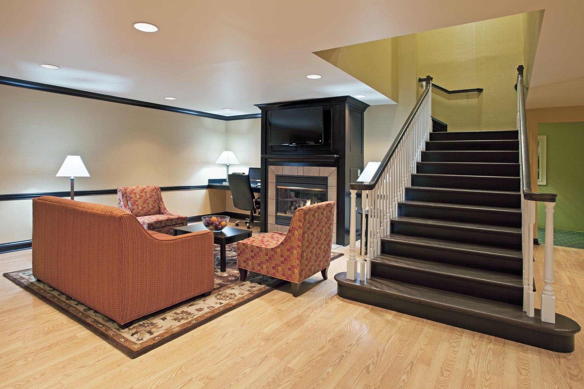 Holiday Inn Express & Suites Columbus East - Reynoldsburg By Ihg Exterior foto